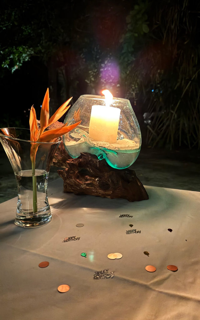 Cyann - Mahé - Seychelles - Table d'exception - Menu végétarien - enseigne végétarienne - table